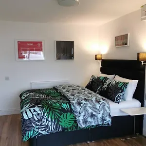 Apartment Stylish Bungalow, Close To Centre, Cardiff